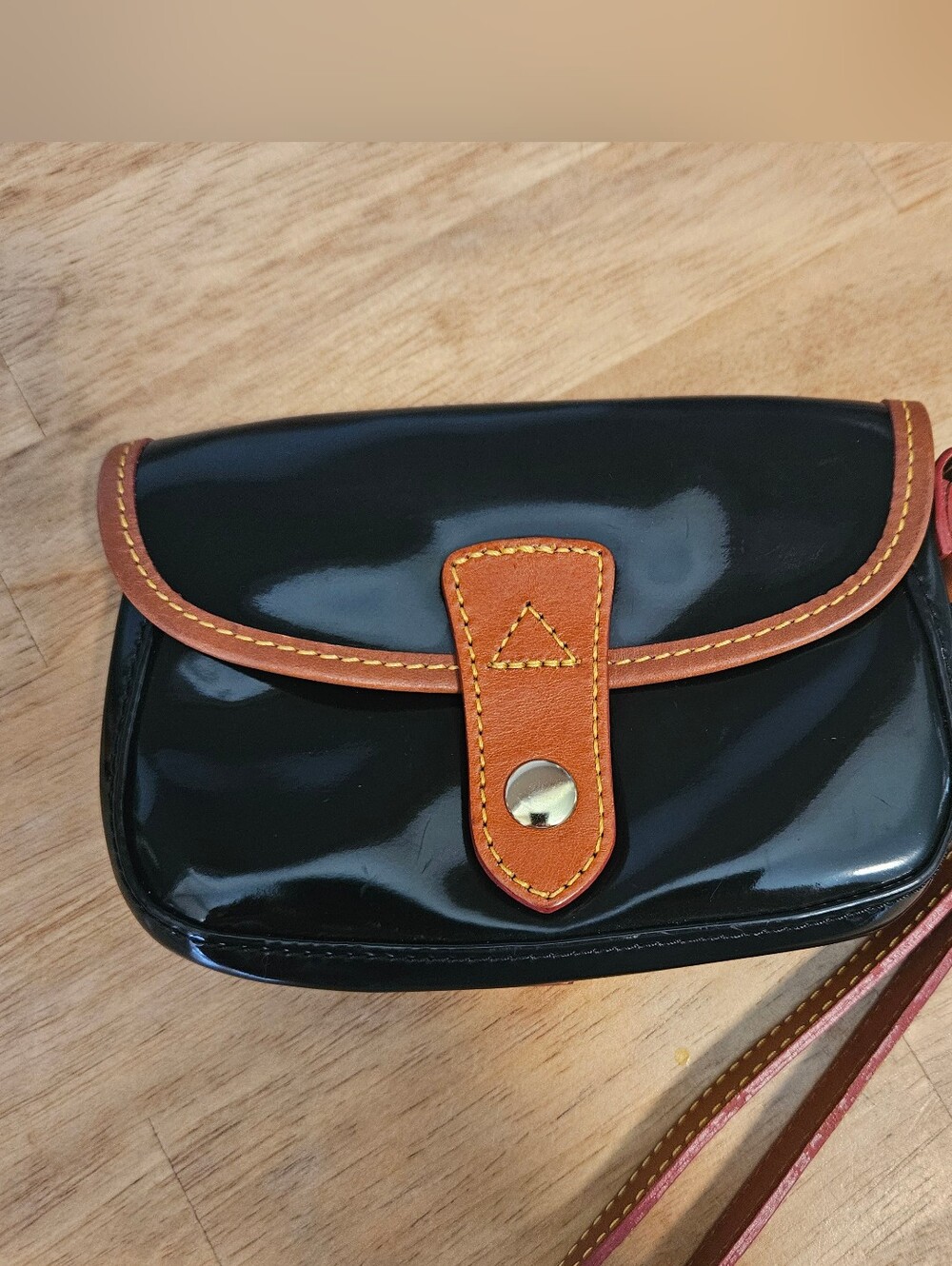 Black Patent Wristlet